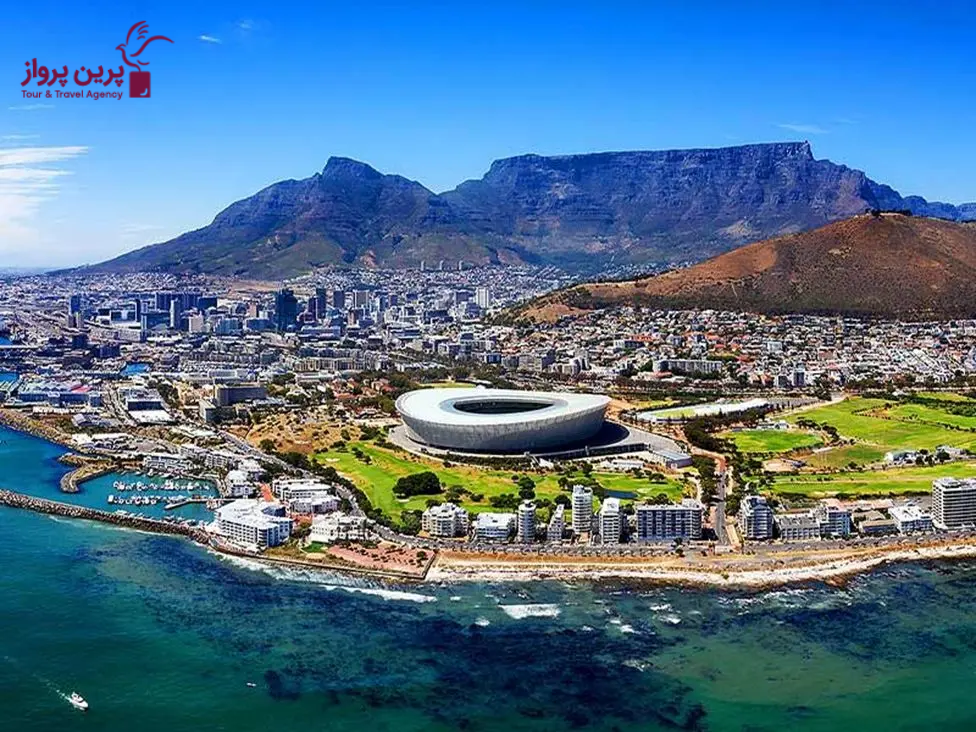 شهر کیپ تاون، کوه تیبل (Table Mountain) و  ورزشگاه کیپ تاون