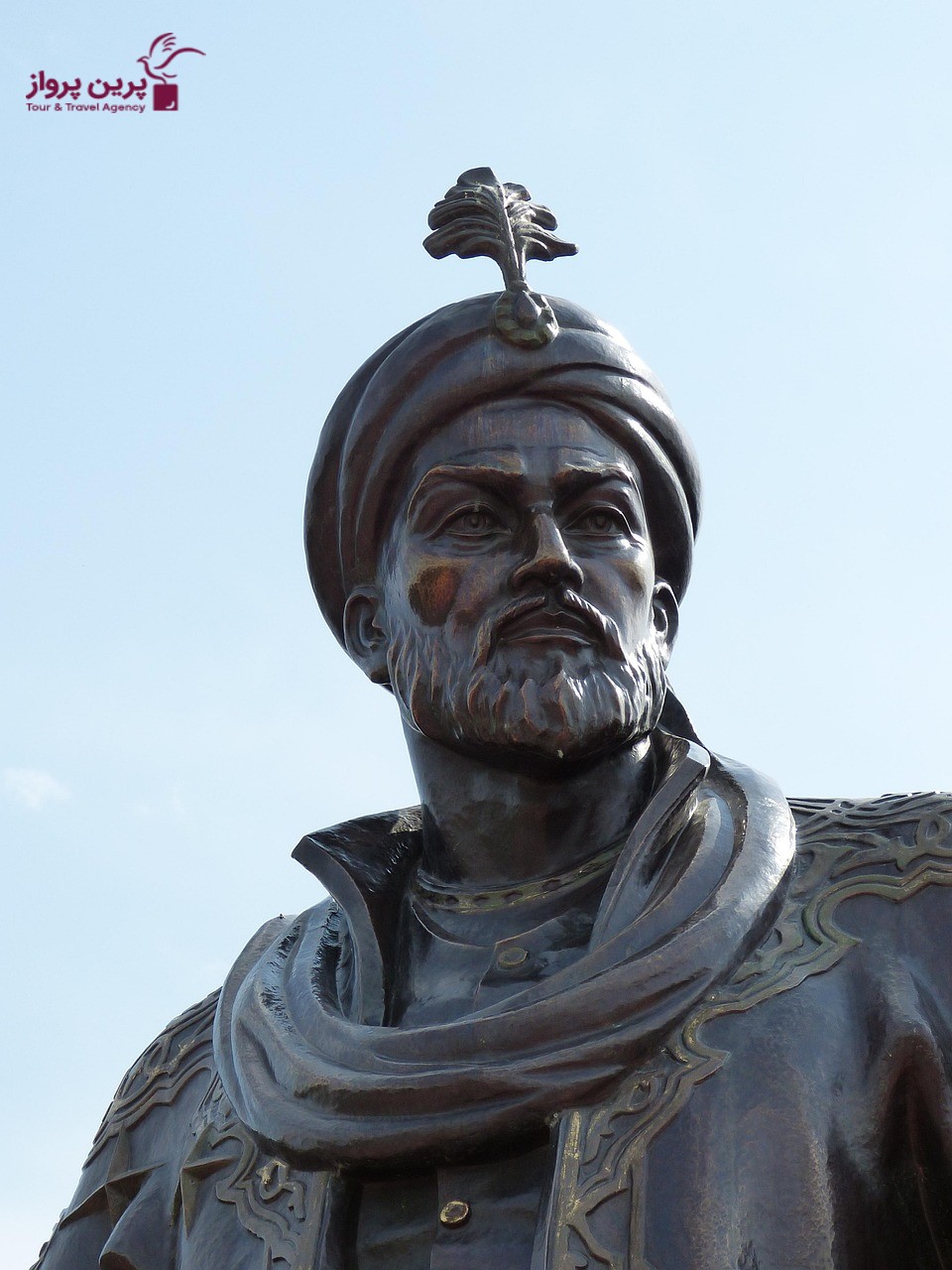 مجسمه الغ بیگ در سمرقند